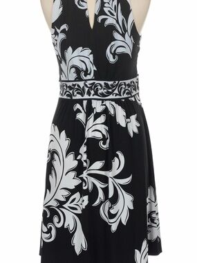 White House Black Market Black and White Floral Print Mini Dress
